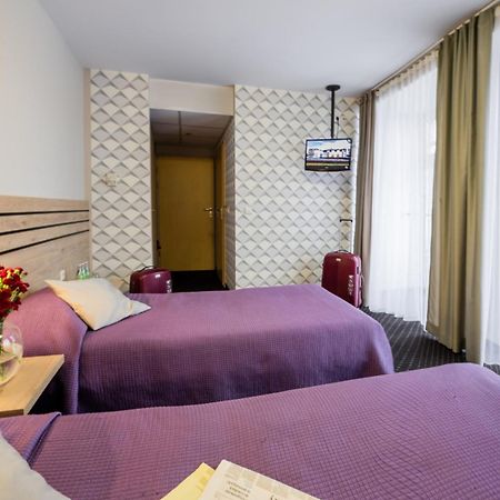 Hotel Wilga クラクフ エクステリア 写真