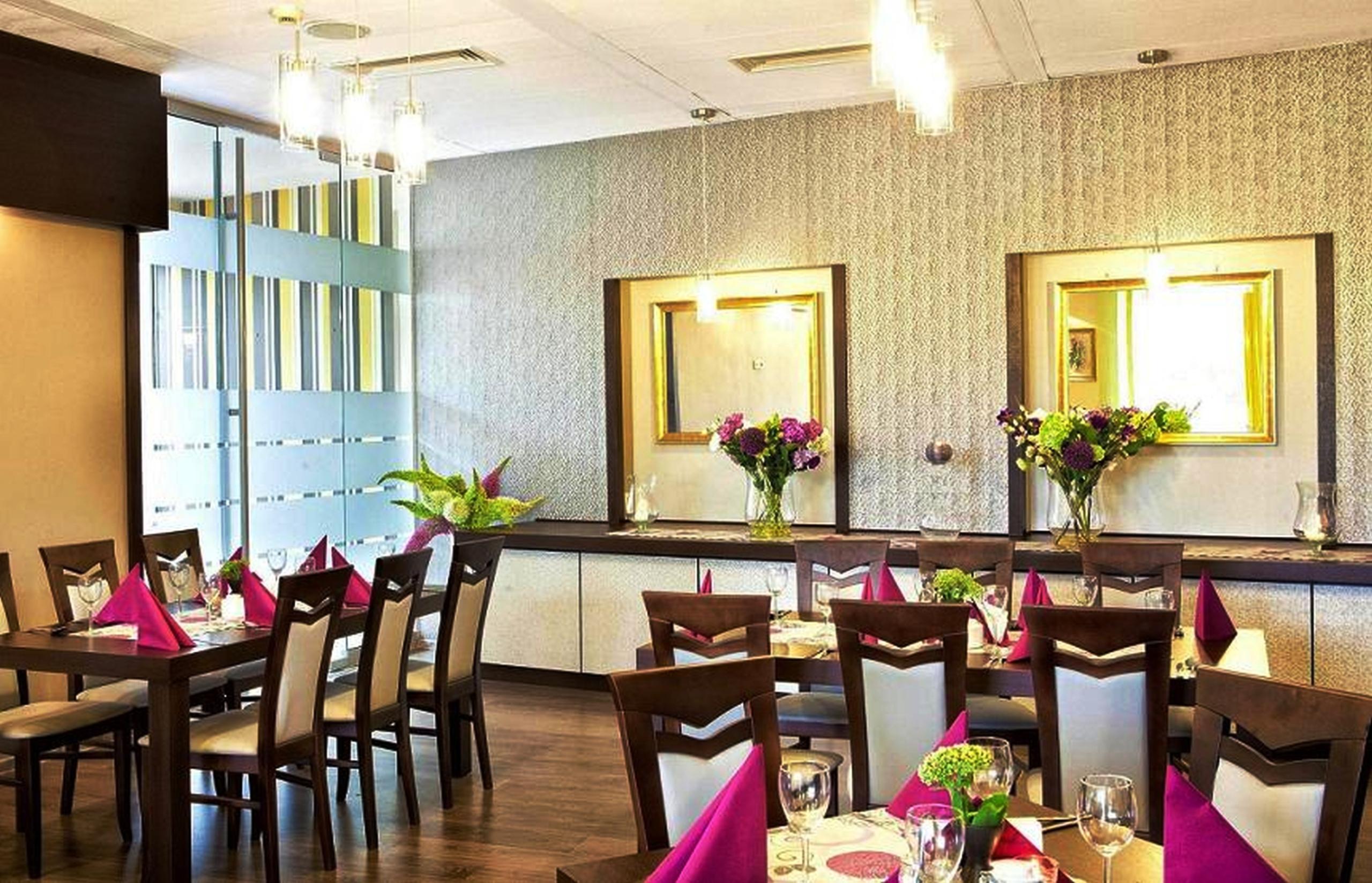 Hotel Wilga クラクフ エクステリア 写真