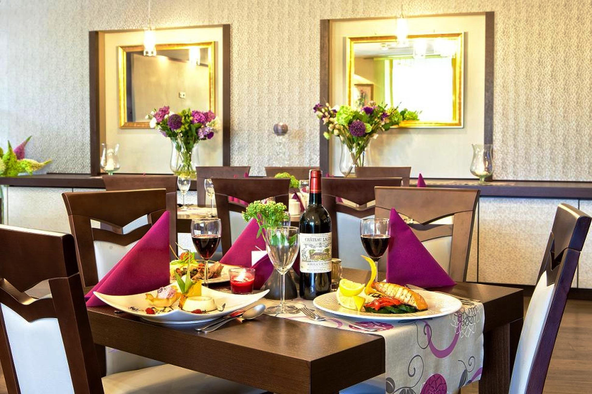 Hotel Wilga クラクフ エクステリア 写真