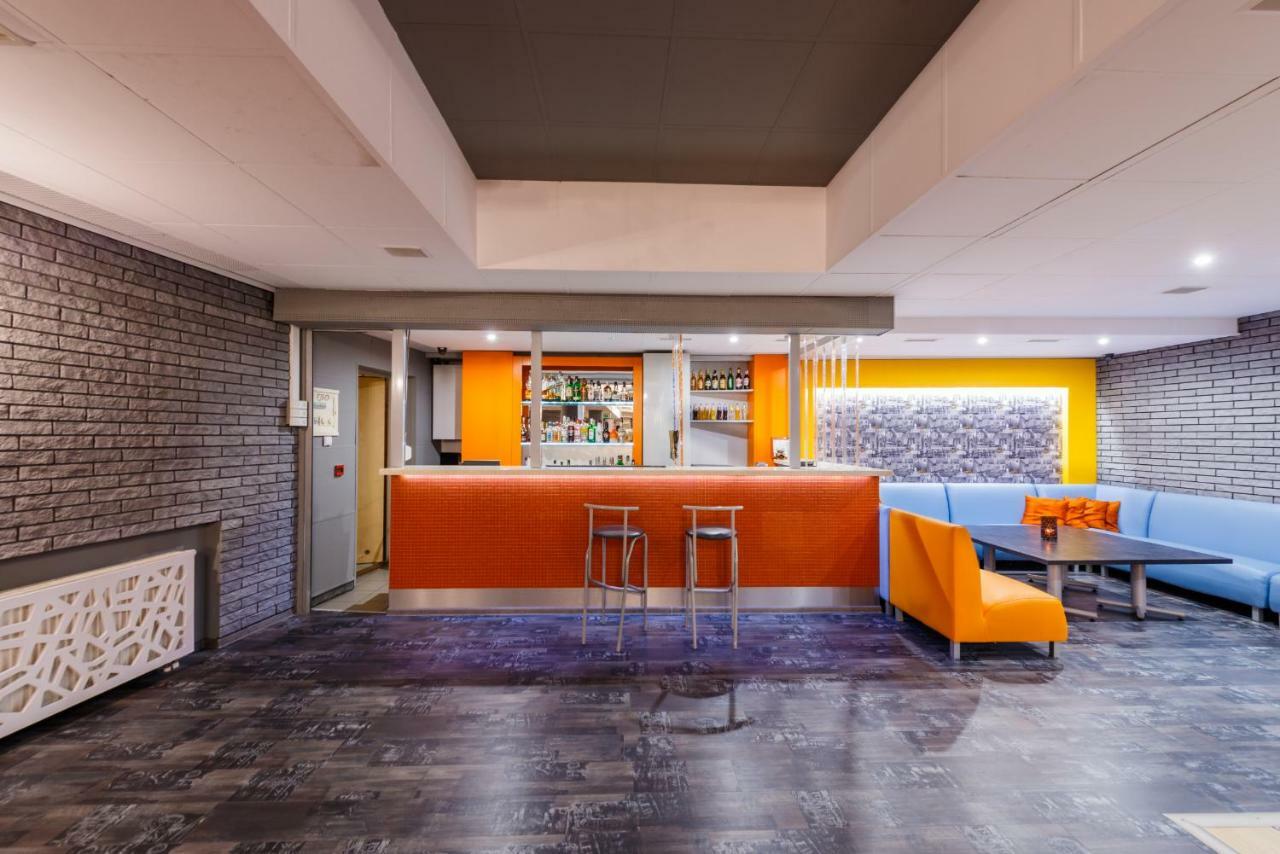 Hotel Wilga クラクフ エクステリア 写真